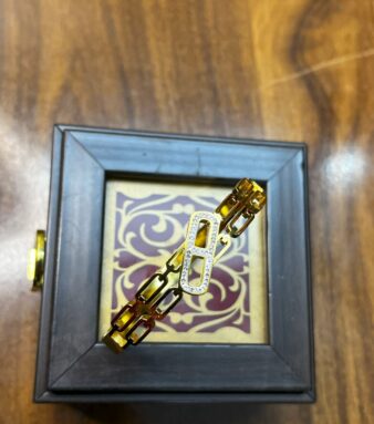 Gold Finish Fashion Bracelet – Party & Casual Wear Jewelry