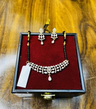 Elegant Diamond-Cut Mangalsutra Necklace Set with Earrings – Stylish Traditional Jewelry for Women