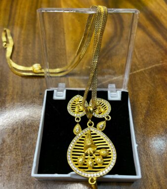 Dazzle with Our Exclusive Collection of Gold Bracelets