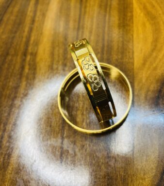 Stylish Daily Wear Gold Bracelet – Lightweight & Durable
