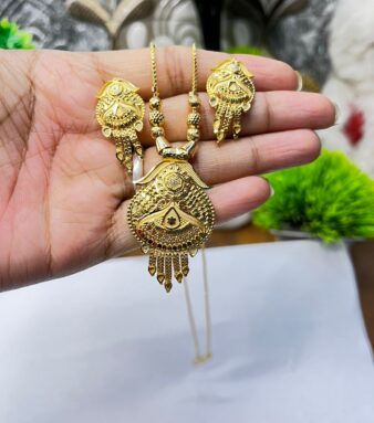 Traditional Gold Plated Necklace Set with Matching Earrings for Women
