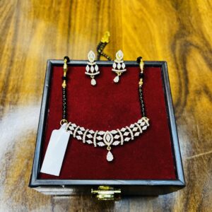 Elegant Diamond-Cut Mangalsutra Necklace Set with Earrings – Stylish Traditional Jewelry for Women