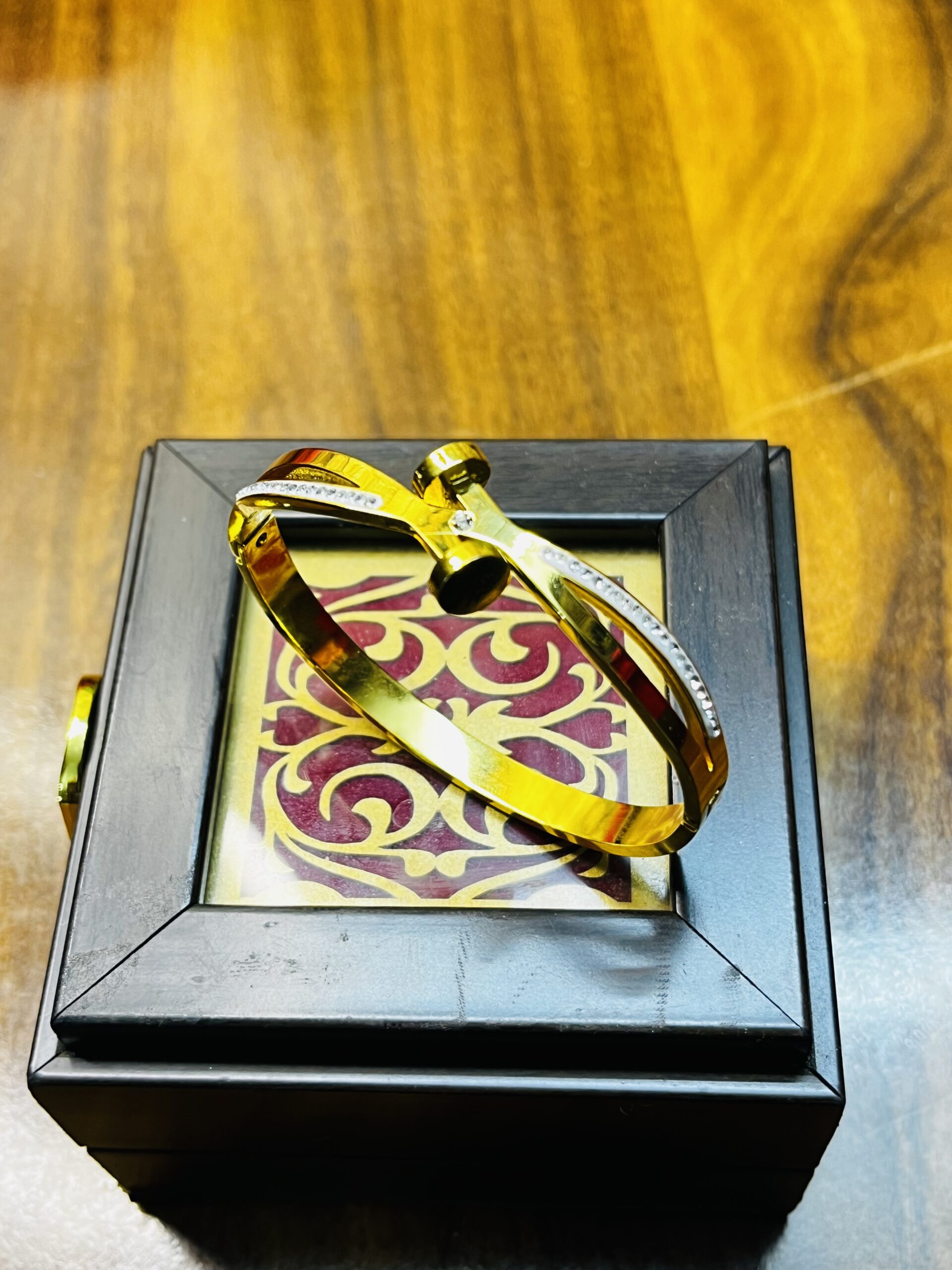 Gold Finish Fashion Bracelet – Party & Casual Wear Jewelry
