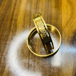 Stylish Daily Wear Gold Bracelet – Lightweight & Durable