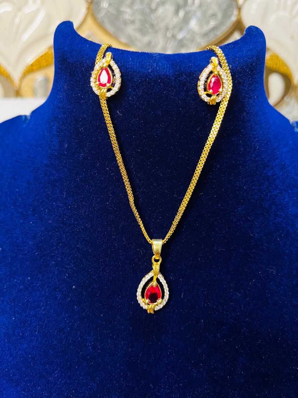 Real Gold Look Necklace & Earrings